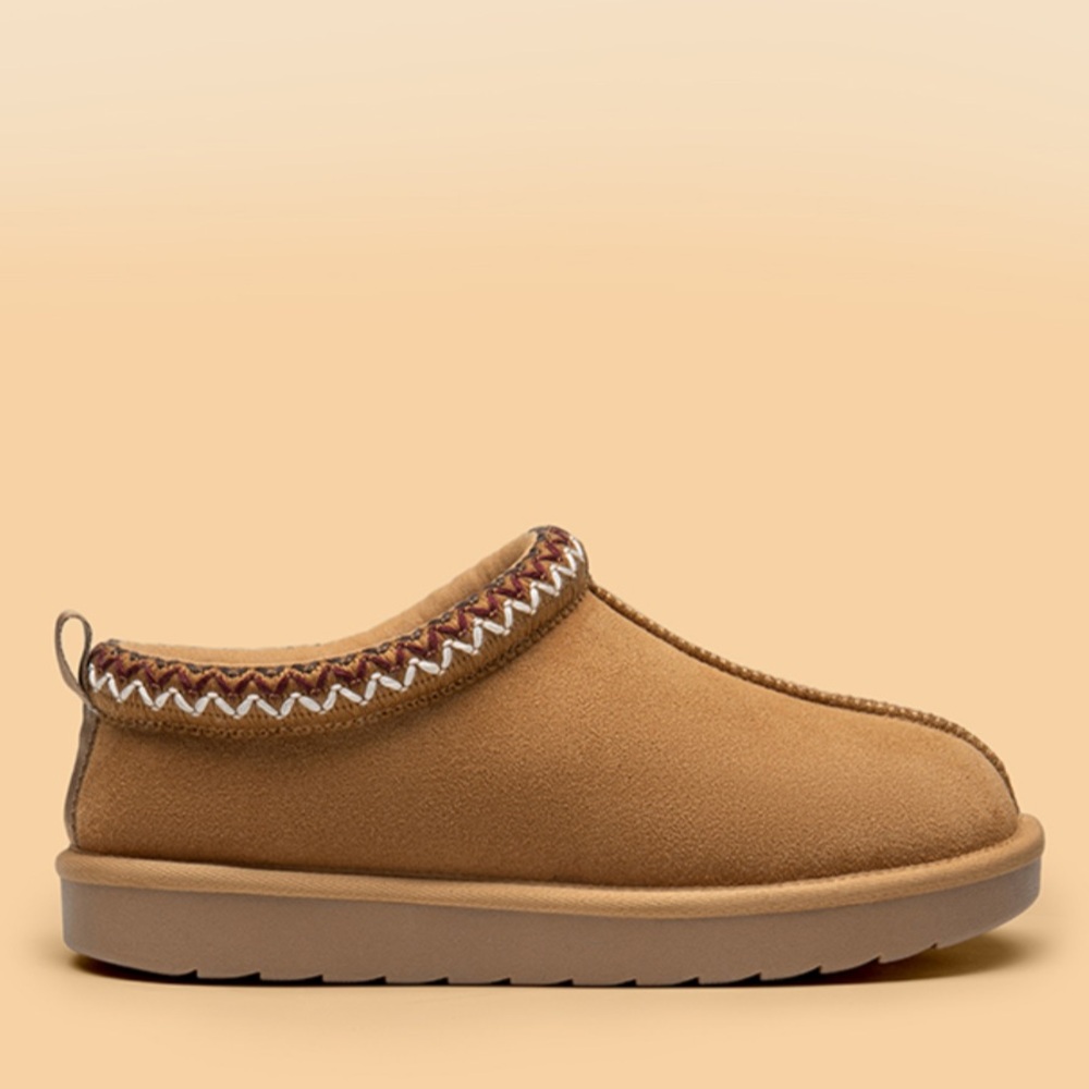 Dream Pairs Tan FuzzyEasy Slip-On Shoes with Patterned Trim